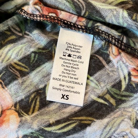 LuLaRoe Carly Size XS - Picture 4 of 4